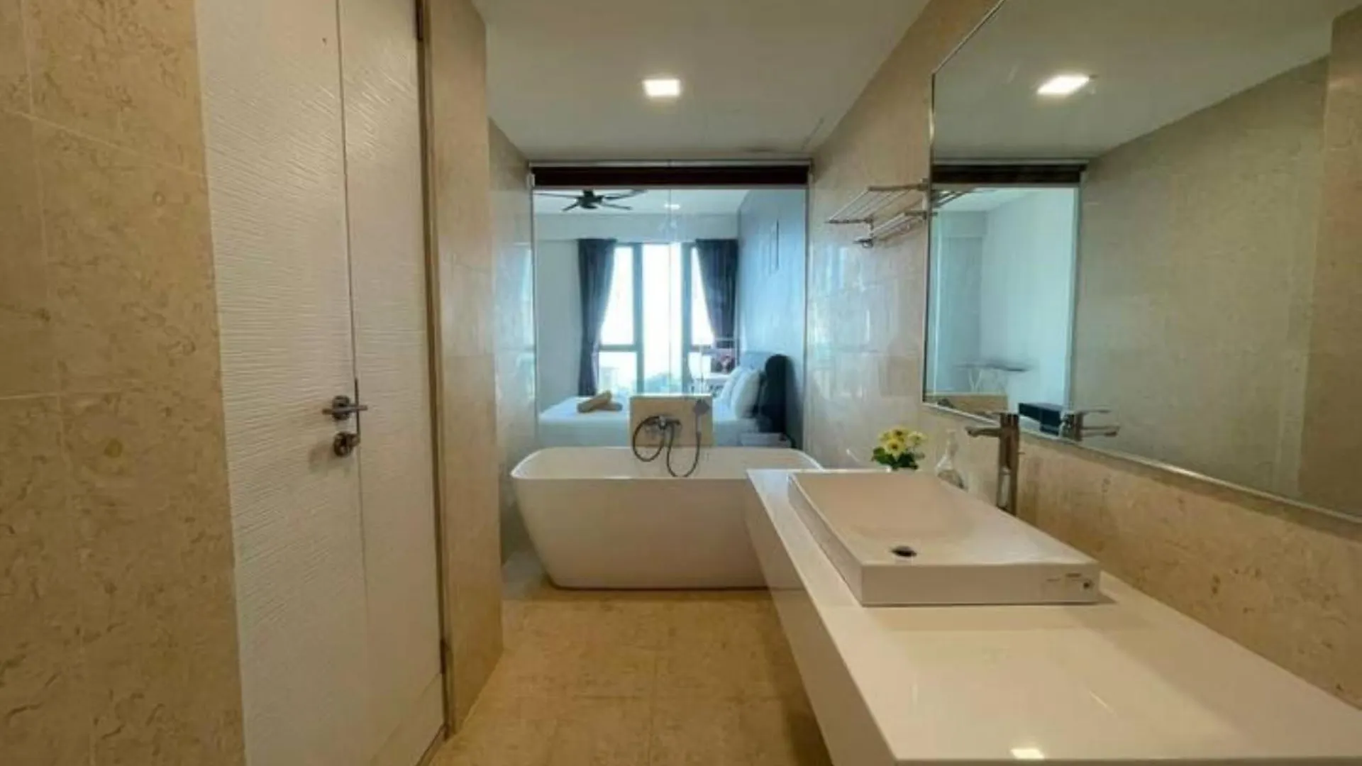 Deluxe Seaview Suite Tripe Bed With Bath Tub Tanjung Tokong