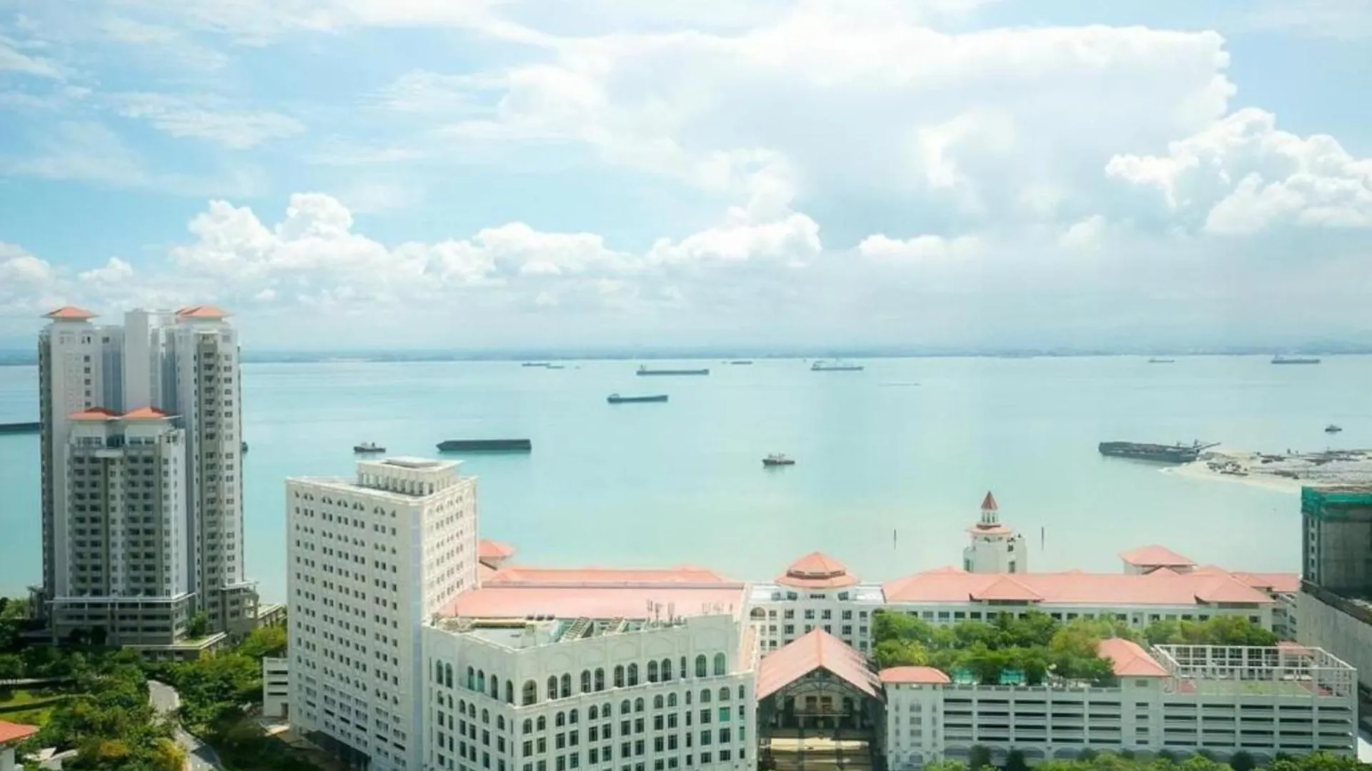Deluxe Seaview Suite Tripe Bed With Bath Tub Tanjung Tokong Apartament